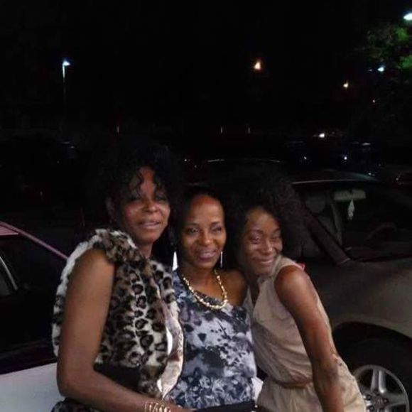 Meet your Posher, Tina - Picture 1 of 1